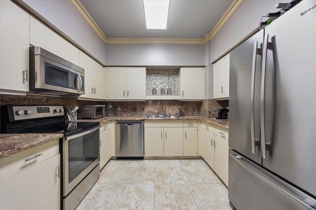 15 Greenway Plaza 6A, Houston, TX 77046