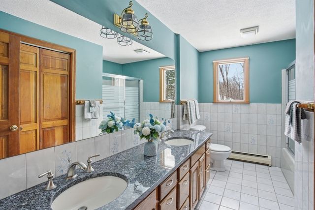 80 Elizabeth Dr, Ludlow, MA 01056