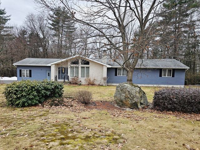 80 Elizabeth Dr, Ludlow, MA 01056