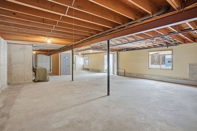 80 Elizabeth Dr, Ludlow, MA 01056