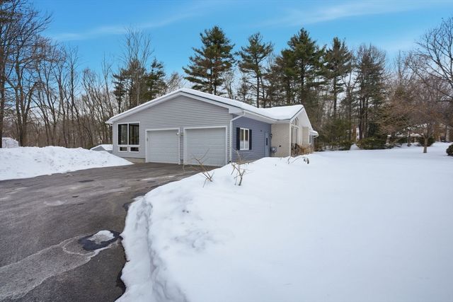 80 Elizabeth Dr, Ludlow, MA 01056