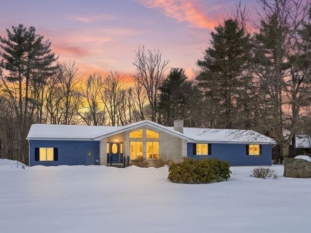 80 Elizabeth Dr, Ludlow, MA 01056