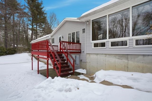 80 Elizabeth Dr, Ludlow, MA 01056