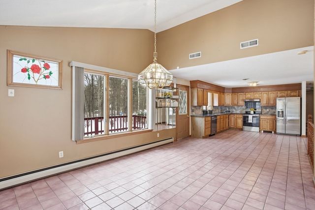 80 Elizabeth Dr, Ludlow, MA 01056