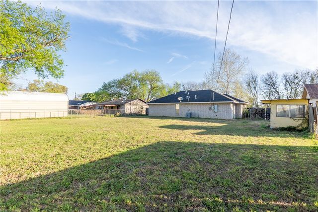 917 North Hull Street, Caldwell, TX 77836