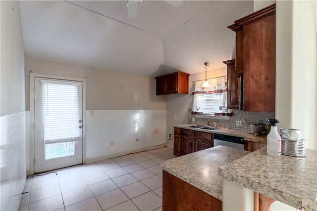 917 North Hull Street, Caldwell, TX 77836