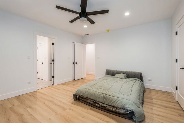 1535 W Estes Avenue G, Chicago, IL 60626