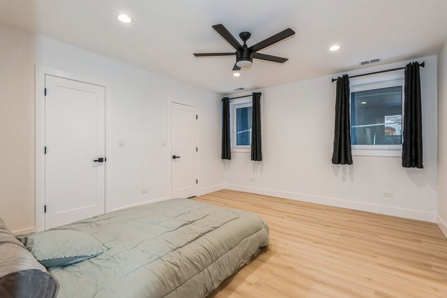 1535 W Estes Avenue G, Chicago, IL 60626