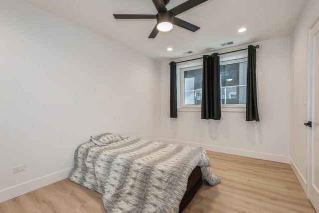 1535 W Estes Avenue G, Chicago, IL 60626