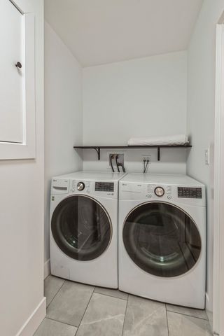 1535 W Estes Avenue G, Chicago, IL 60626