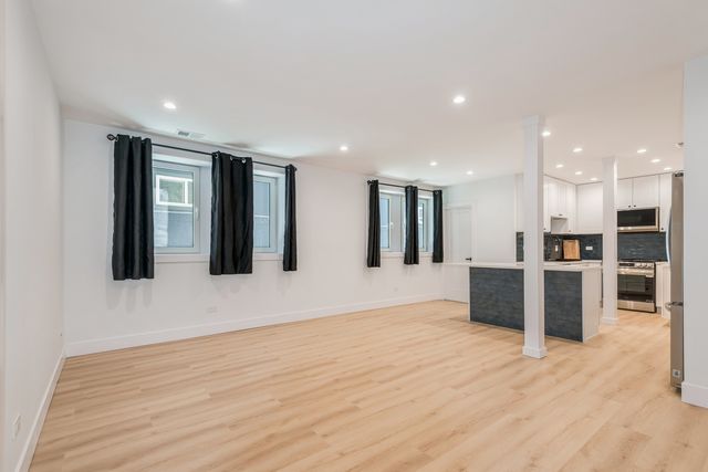 1535 W Estes Avenue G, Chicago, IL 60626
