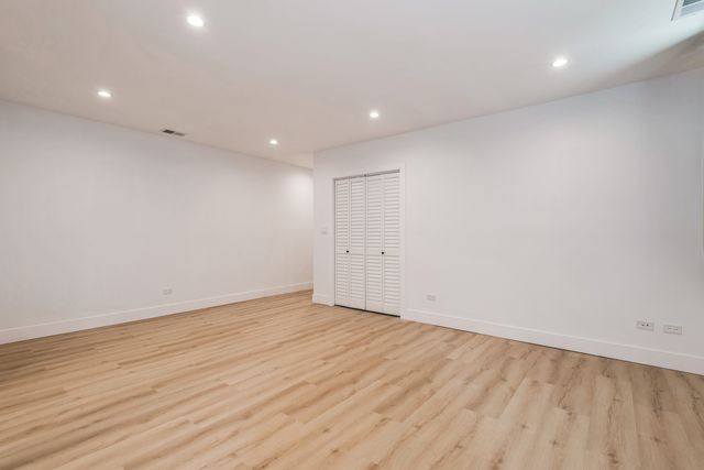 1535 W Estes Avenue G, Chicago, IL 60626