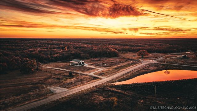 557 High Point Lane, Skiatook, OK 74070