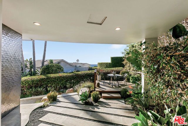 31558 Victoria Point Road, Malibu, CA 90265