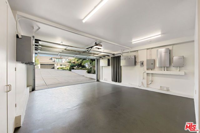 31558 Victoria Point Road, Malibu, CA 90265