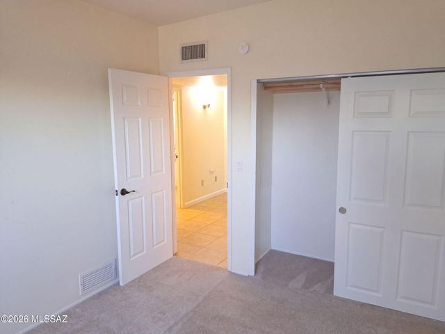 8941 E Rosewood Street, Tucson, AZ 85710