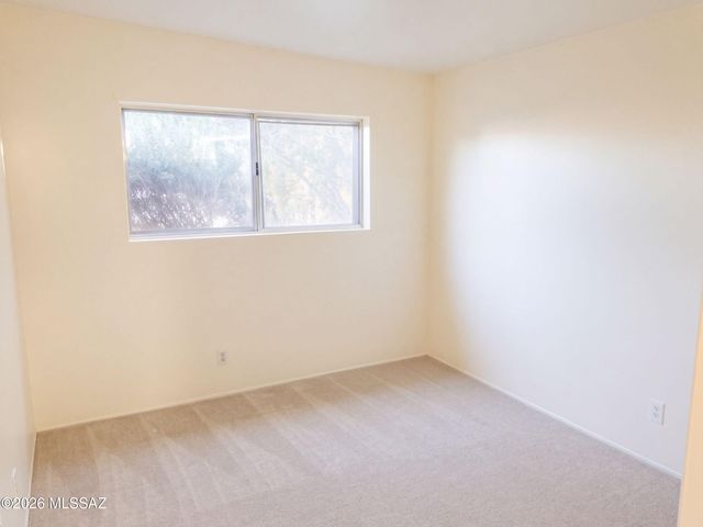 8941 E Rosewood Street, Tucson, AZ 85710