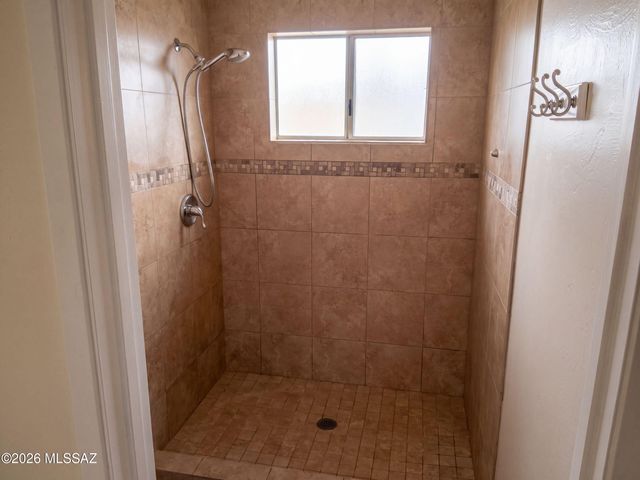 8941 E Rosewood Street, Tucson, AZ 85710
