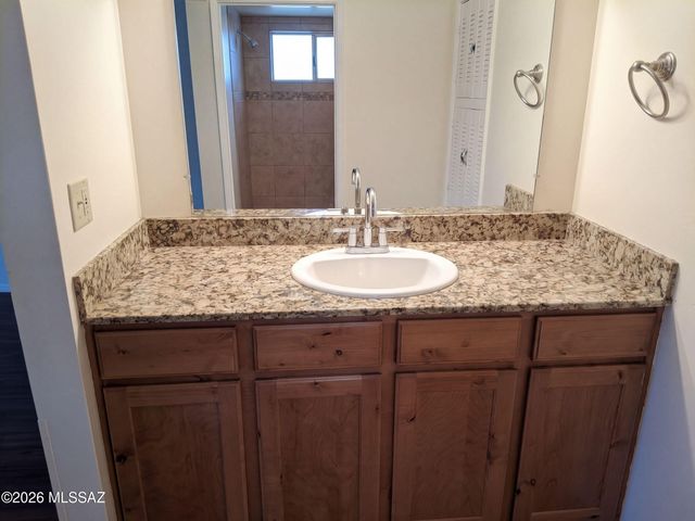 8941 E Rosewood Street, Tucson, AZ 85710