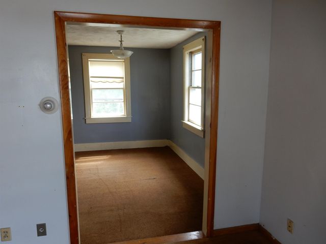 594 E Main Street, Newport City, VT 05855