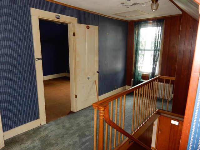 594 E Main Street, Newport City, VT 05855