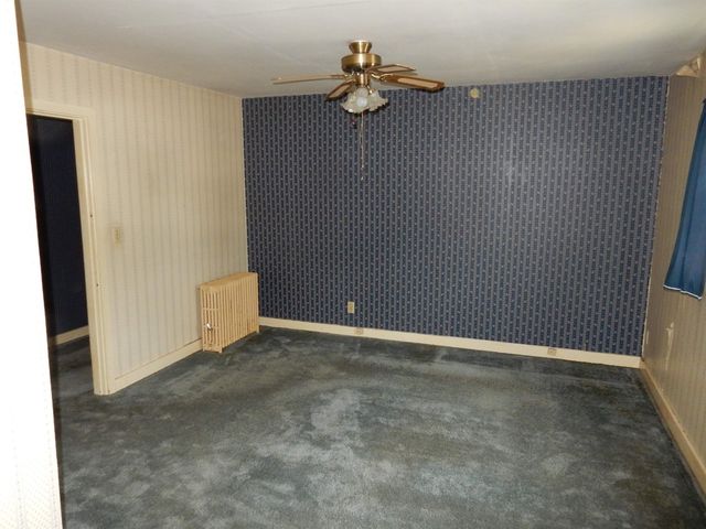 594 E Main Street, Newport City, VT 05855