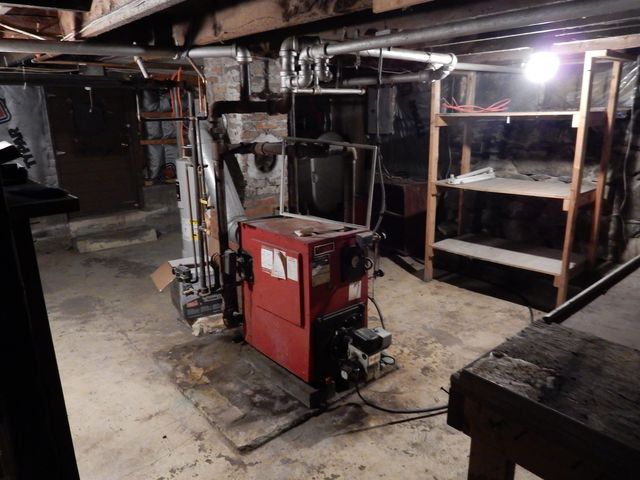 594 E Main Street, Newport City, VT 05855