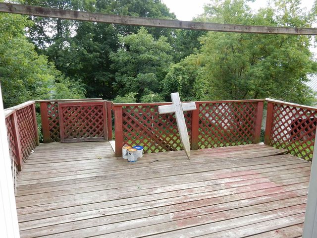 594 E Main Street, Newport City, VT 05855