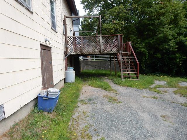 594 E Main Street, Newport City, VT 05855