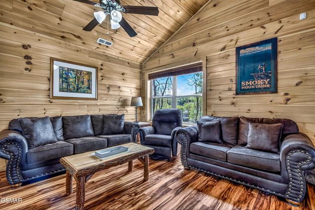 3922 Valley View Drive, Pigeon Forge, TN 37863