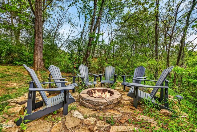 3922 Valley View Drive, Pigeon Forge, TN 37863