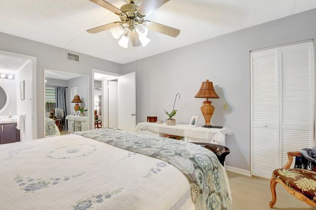 323 Pine Ridge Circle A-1, Greenacres, FL 33463