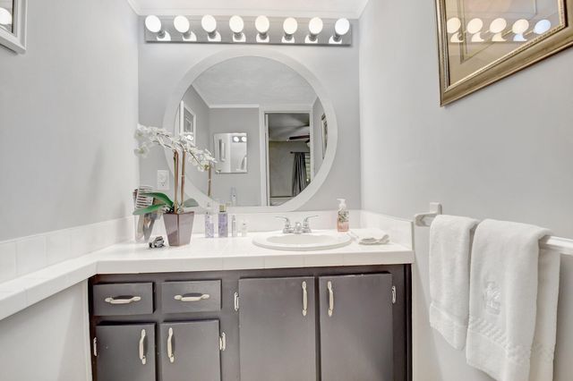 323 Pine Ridge Circle A-1, Greenacres, FL 33463