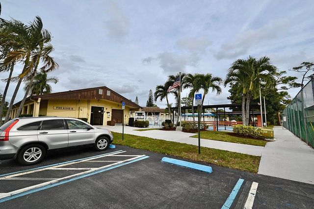 323 Pine Ridge Circle A-1, Greenacres, FL 33463