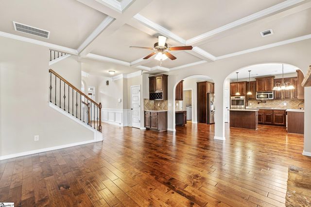 135 Adams Creek Place, Simpsonville, SC 29681