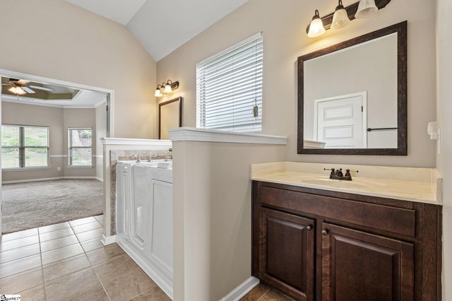 135 Adams Creek Place, Simpsonville, SC 29681