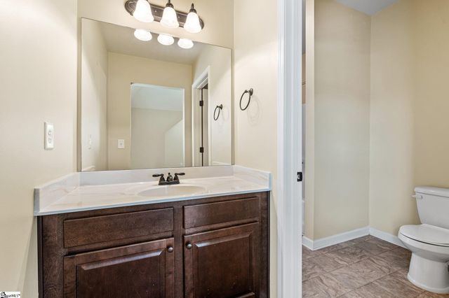 135 Adams Creek Place, Simpsonville, SC 29681