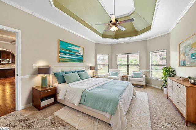 135 Adams Creek Place, Simpsonville, SC 29681