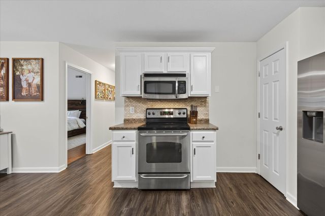 1009 Hendricks Ct, Clarksville, TN 37040