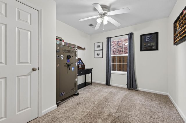 1009 Hendricks Ct, Clarksville, TN 37040