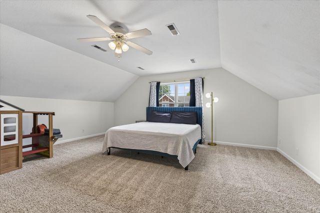 1009 Hendricks Ct, Clarksville, TN 37040