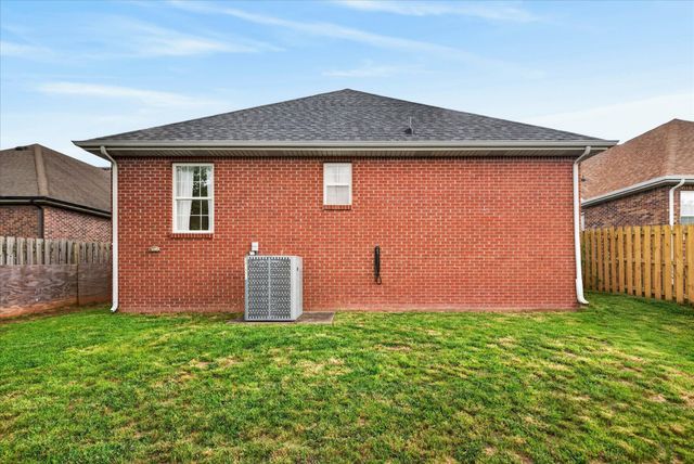 1009 Hendricks Ct, Clarksville, TN 37040