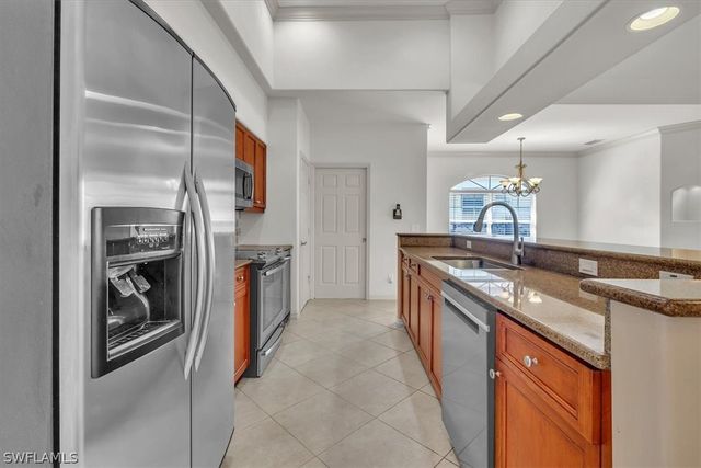 10823 Longshore WAY E, Naples, FL 34119