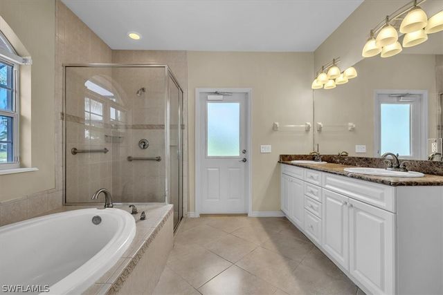 10823 Longshore WAY E, Naples, FL 34119