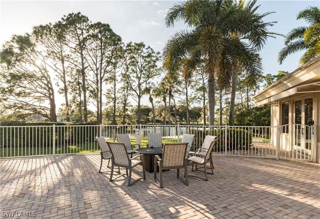 10823 Longshore WAY E, Naples, FL 34119