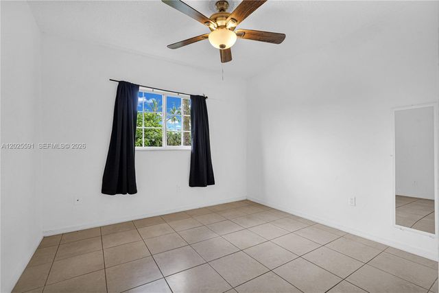 3680 N 56th Ave 806, Hollywood, FL 33021