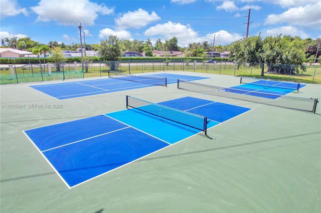 3680 N 56th Ave 806, Hollywood, FL 33021