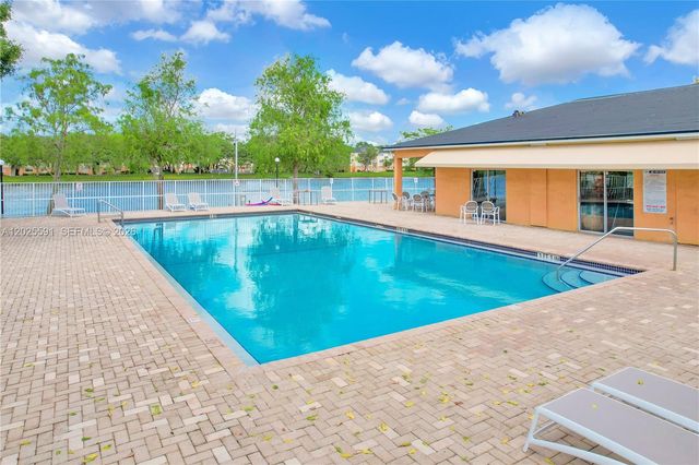 3680 N 56th Ave 806, Hollywood, FL 33021