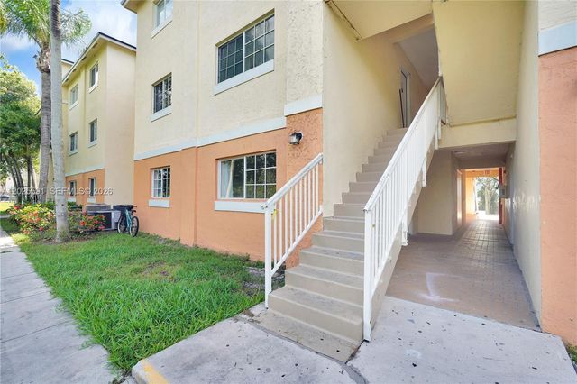 3680 N 56th Ave 806, Hollywood, FL 33021