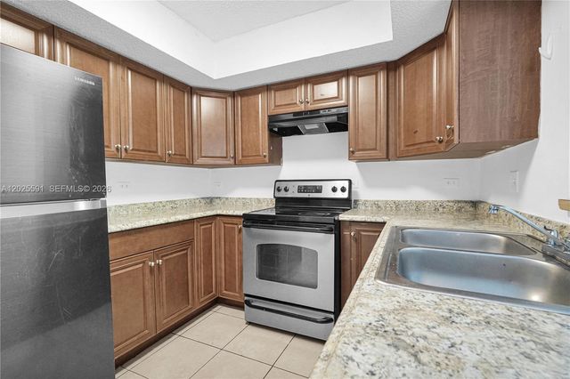 3680 N 56th Ave 806, Hollywood, FL 33021